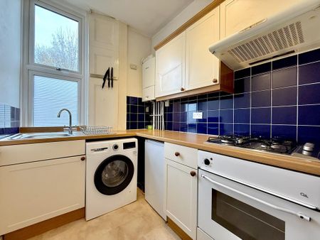 1 bedroom flat to rent - Photo 4