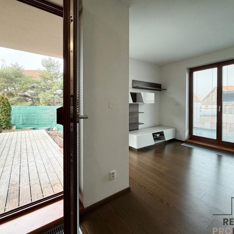 Pronájem bytu 2+kk 49 m2 - Fotografie 1