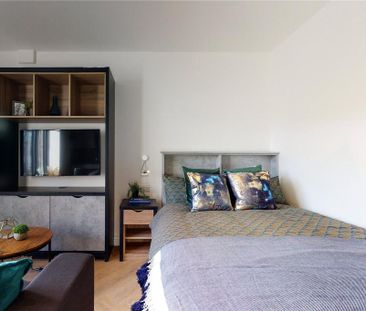 Studio to rent - Photo 6