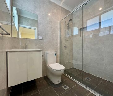 Sleek Brand-New Duplex in a Prime West Ryde Location - Photo 2