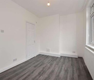 Whytecliffe Road South, Purley, CR8 - Photo 4