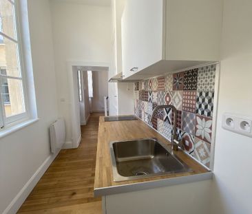 Location Appartement 1 pièce 26m² - Photo 4