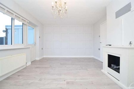 Leatham Park Road, Featherstone, WF7 - Photo 2