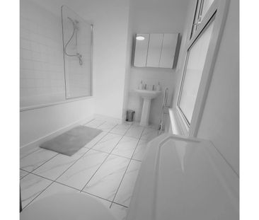 3 Bed End Terrace, Alpha Road, SE14 - Photo 3