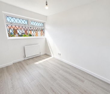3 bedroom end of terrace house to rent - Photo 6