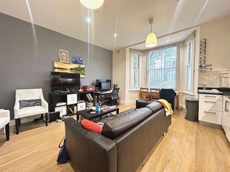 Godolphin Road, Shepherds Bush, W12 - Photo 3