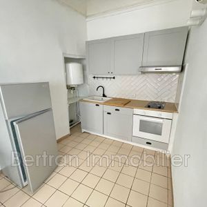 Location Appartement 2 pièces 43m² PERPIGNAN 66100 - Photo 2