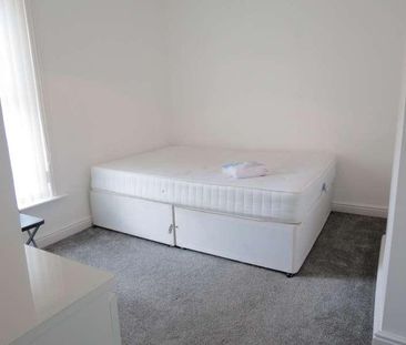 Bedroom Detached House In Winton, BH9 - Photo 6