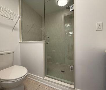 For Lease - 3 Alamosa Drive, Toronto, Ontario - Photo 3