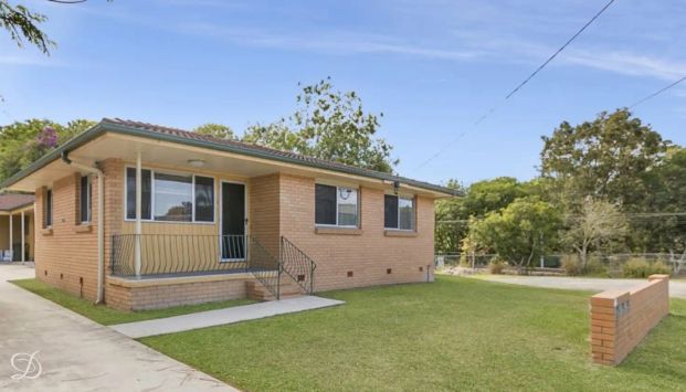 “Renovated Two Bedroom Unit” - Photo 1