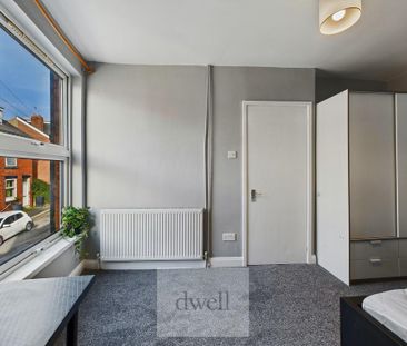 2 bedroom end of terrace house to rent - Photo 6