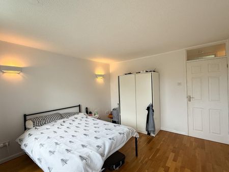 Bishops Court, Trumpington, Cambridge - Photo 3