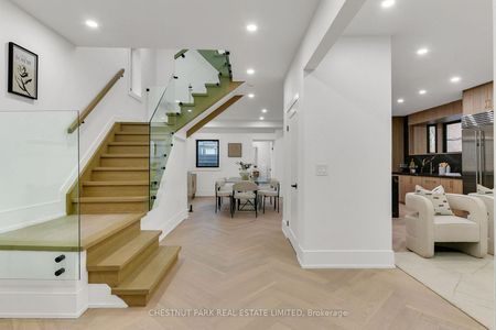 111 Roxborough Drive, ON, Toronto - Photo 2