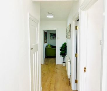 2 Bed Maisonette, Barley Lane, IG3 - Photo 6