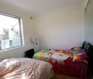 PERFECT 3 BEDROOM UNIT FOR RENT!!!!!!!! - Photo 1