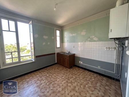 Location Appartement 4 pièces 81m² BOURG EN BRESSE 01000 - Photo 4