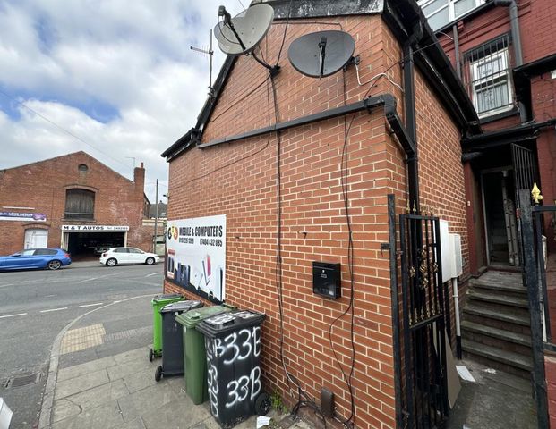 2 bedroom maisonette to rent - Photo 1