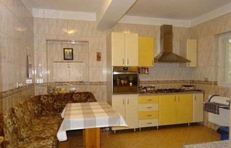 Vila,10 camere,Zona Titan. - Fotografie 4