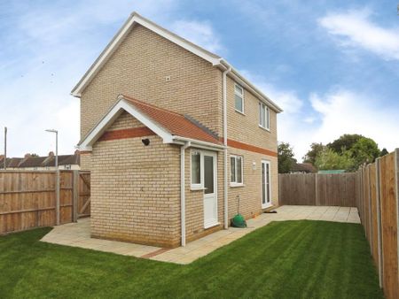2 bedroom detached house to rent - Photo 4