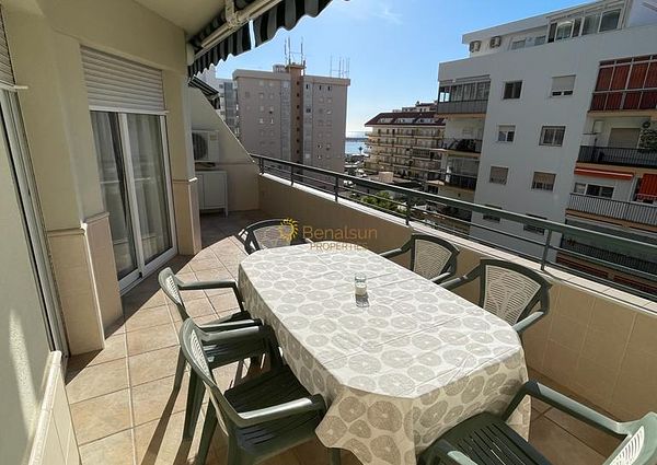 Mid-season . for rent until 31.5.2024 Nice apartment on the 1st line of the beach in Fuengirola