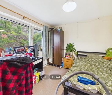 4 bedroom terraced house to rent - Photo 5