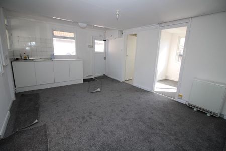 1 bedroom bungalow to rent - Photo 4