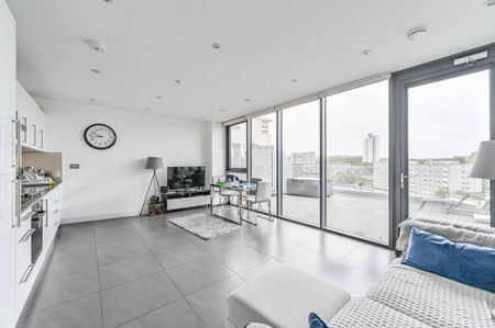 2 bedroom flat to rent - Photo 3