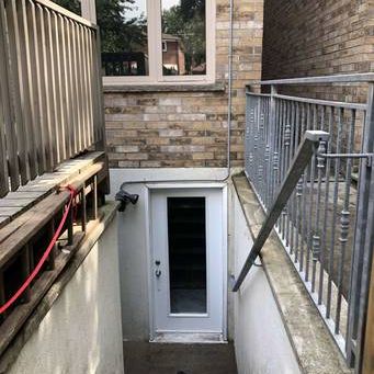 EAST YORK, CLOSE TO THE DANFORTH - Photo 3