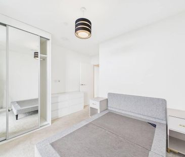 2 bedroom penthouse to rent - Photo 5