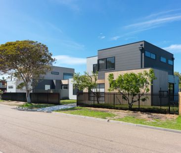 Luxury Townhouse - Photo 3