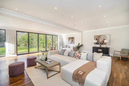 East Close, Ealing, W5 - Photo 3