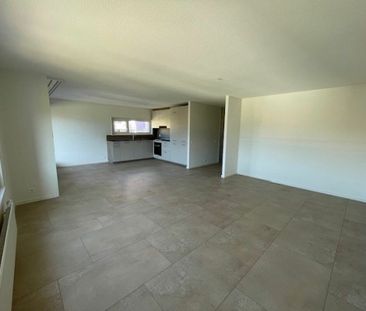 Chemin des Carabiniers 5, 3.5 pièces au 2ème Nord rénové - Photo 2