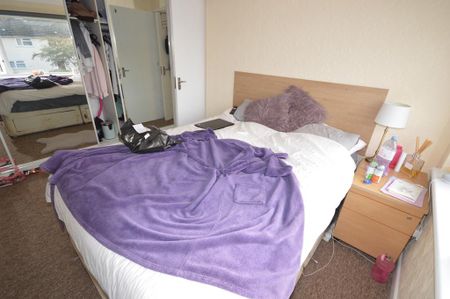 Raleigh Road Wallisdown, BH12 - Photo 4