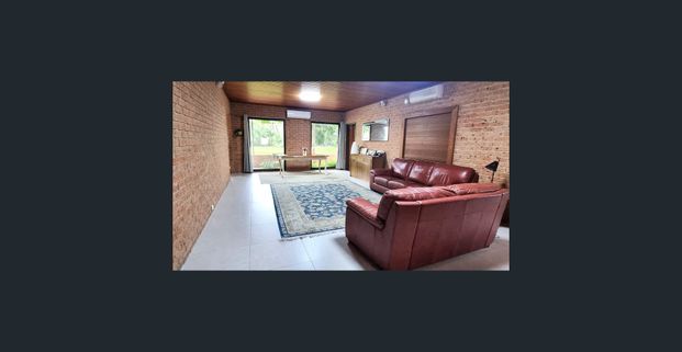 Luxury Home with Top Quality all around. - Photo 1