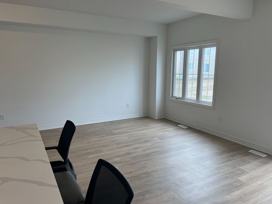 For Lease - 63 Lincoln Drive, Belleville, Ontario - Photo 1