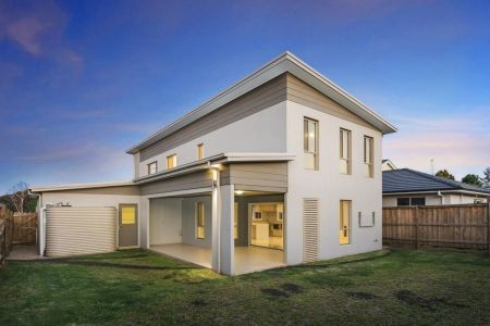 Modern Home in the heart of North Kellyville - Photo 2