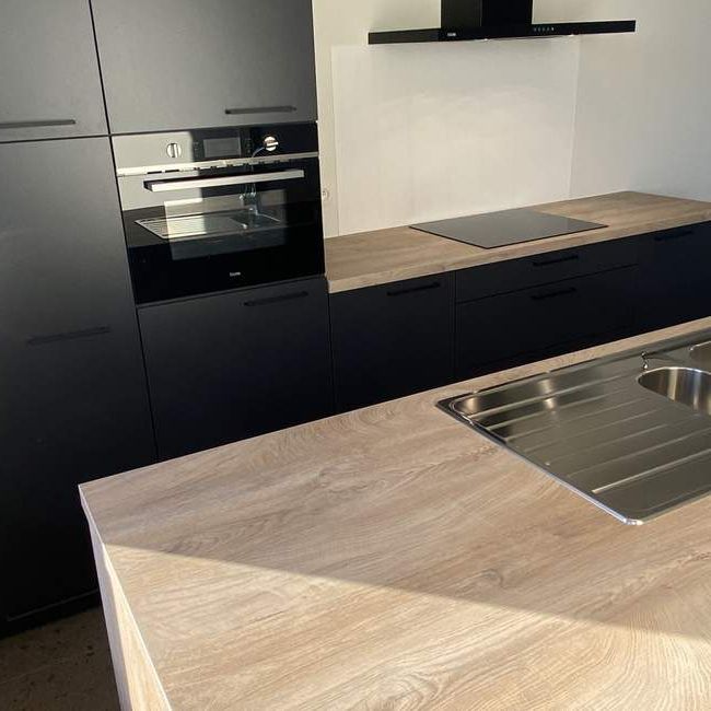 Appartement te huur in Paal voor € 975 met 2 slaapkamers - Foto 1