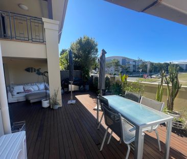 Varsity Lakes - Photo 4