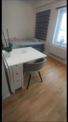 Blomsterkungsvägen, Stockholm - Foto 1