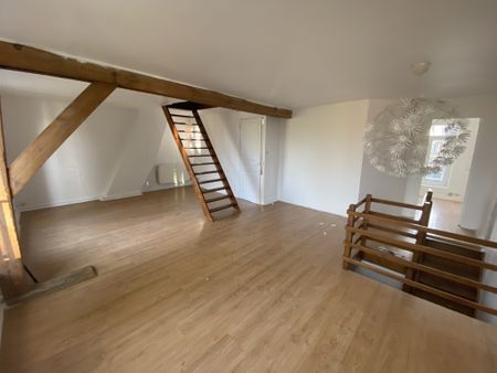 T3 BIS RENOVE - SECTEUR METRO ALSACE à TOURCOING - Photo 4