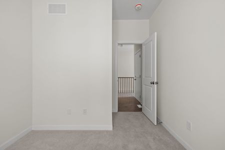 For Lease - 9 Golf Links Drive, Loyalist, Ontario - Photo 5