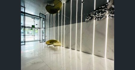 Modern One Bedroom Apartment For Rent - Photo 3