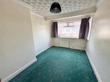 Greenlea Grove, Gosport, Hampshire, PO12 - Photo 2