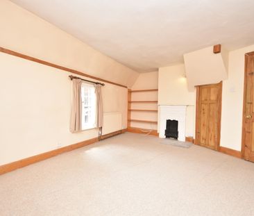 2 bedroom end terraced house to rent, - Photo 2