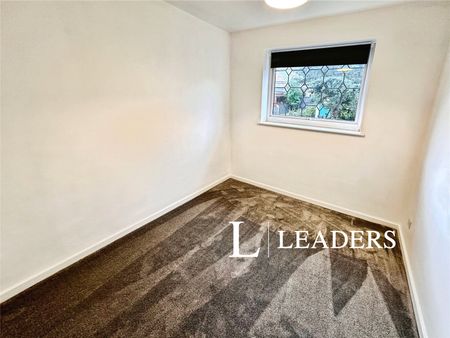 3 bedroom house to rent Monsal Grove, Stoke-on-Trent, ST1 - Photo 5