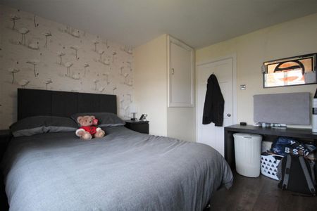 2 bedroom House To Let - Photo 3