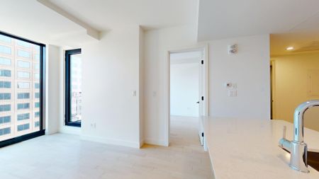 Unit 2906: Entire unit - Photo 3