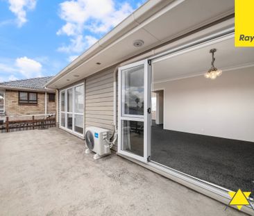 Warm, Practical Living in a Highly Convenient Location - Photo 5