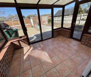 4 bedroom bungalow to rent - Photo 4