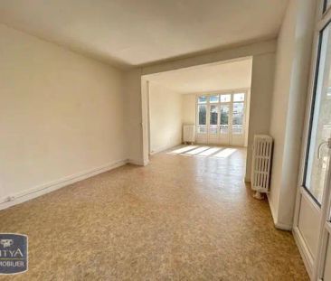 Appartement à louer 4 pièces 67.81m² - Photo 2